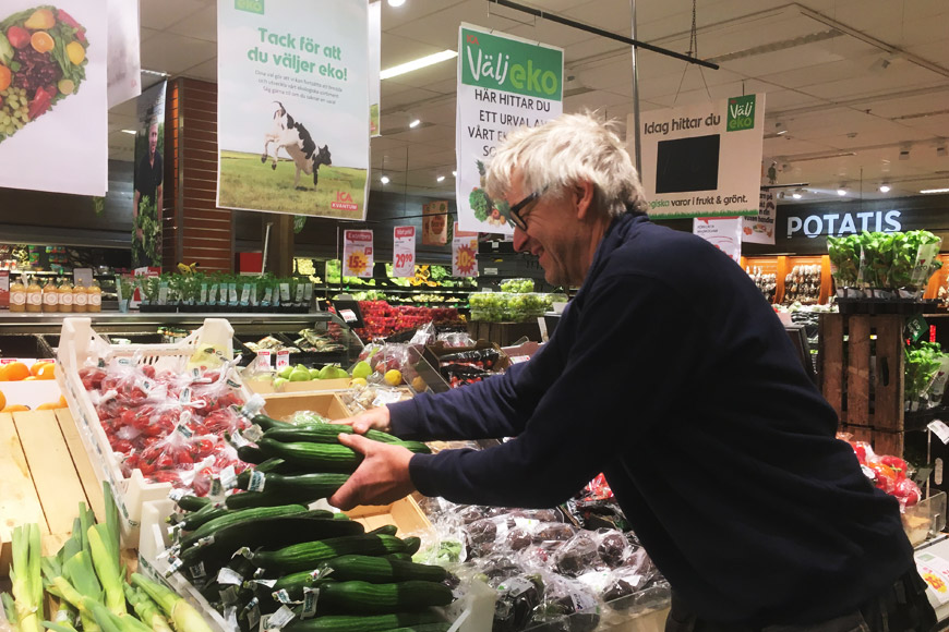 Dan Johansson levererar ekologiska grönsaker till Flygfyren